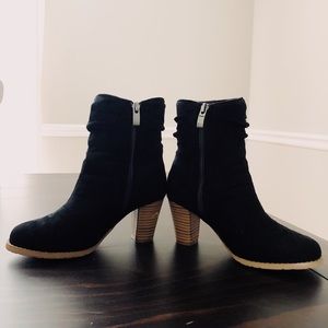 Ankle booties - Size 4